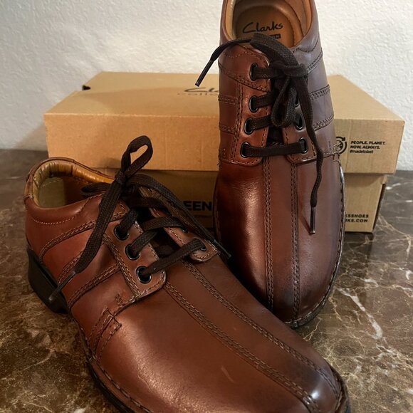 NIB Clarks Men\'s Touareg Vibe Oxford shoe in brown leather Size 7 main image 5